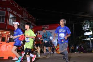 BIB: 420, 4070
                            <button type="button" onclick="openModal(26259583)" class="btn btn-primary btn-sm float-right btn-popup" data-toggle="modal" data-target=".modal-high-quality">
                        <i class="fas fa-shopping-cart"></i> Add to Cart
                    </button>
                                            <button type="button" onclick="isThisMe(26259583, true)" class="btn btn-success btn-sm float-right btn-popup btn-isme hidden" data-toggle="tooltip" data-placement="bottom" title="นี่คือรูปของคุณใช่ไหม คลิกที่นี่เพื่อเอาเข้าอัลบั้ม">
                        <i class="fas fa-plus"></i> Add to album
                    </button>
                    <button type="button" onclick="isThisMe(26259583, false)" class="btn btn-warning btn-sm float-right btn-popup btn-isnotme hidden">
                        <i class="fas fa-ban"></i> Remove from album
                    </button>